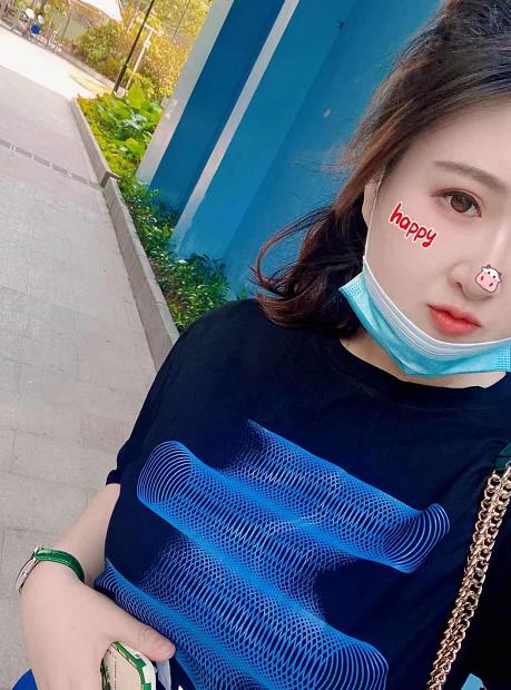 38D胸大南山妹子